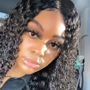 Meet your Posher, Jazmyne